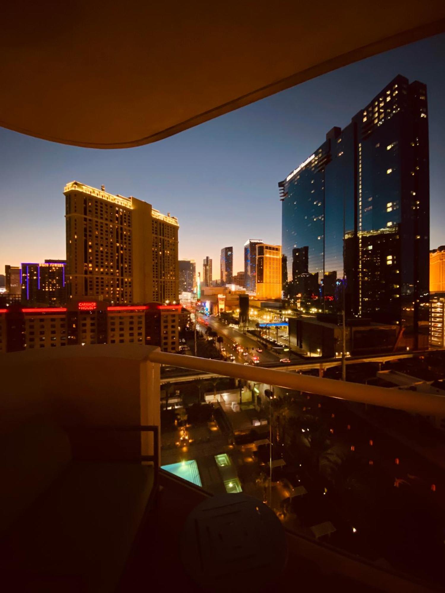 Strip & Sphere View! Privately Owned Condo Hotel-The Signature At Mgm Las Vegas Bagian luar foto